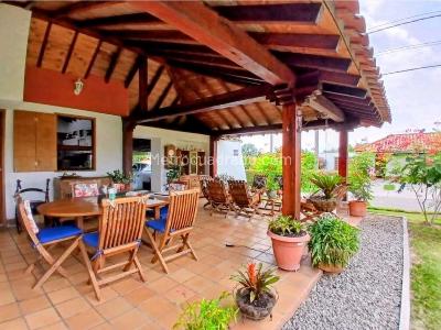 Casa de 4 alcobas en venta en Caimo, Armenia, 250 m² · foto 3 de 20