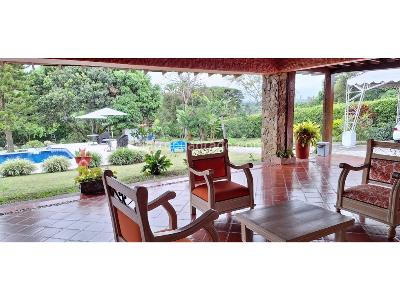 Casa de 5 alcobas en venta en Club Campestre, Armenia · foto 5 de 20