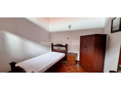 Casa de 5 alcobas en venta en Club Campestre, Armenia · foto 14 de 20