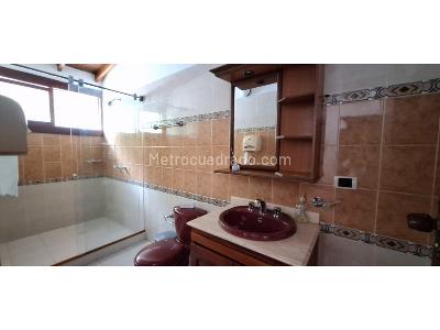 Casa de 5 alcobas en venta en Club Campestre, Armenia · foto 20 de 20