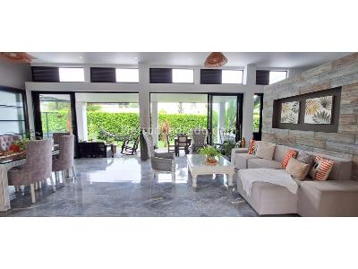 Casa de 4 alcobas en venta en Club Campestre, Armenia, 700 m² · foto 3 de 20