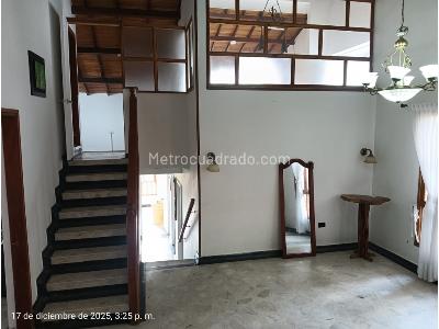 Casa de 5 alcobas en venta en Kilometro 1 Via Armenia, Armenia, 468 m² · foto 3 de 20