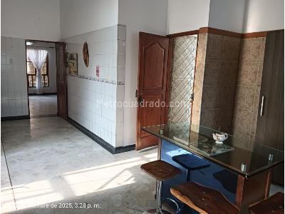 Casa de 5 alcobas en venta en Kilometro 1 Via Armenia, Armenia, 468 m² · foto 5 de 20