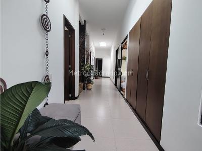 Casa de 5 alcobas en venta en Km 1 5 Via Club Campestre, Armenia, 308 m² · foto 14 de 20