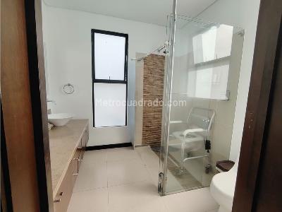 Casa de 5 alcobas en venta en Km 1 5 Via Club Campestre, Armenia, 308 m² · foto 18 de 20