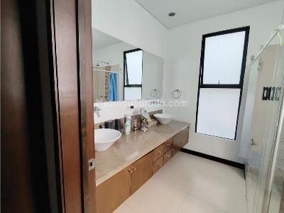 Casa de 5 alcobas en venta en Km 1 5 Via Club Campestre, Armenia, 308 m² · foto 19 de 20