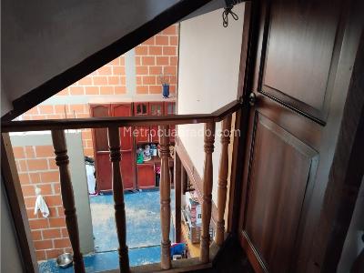 Casa de 3 alcobas en venta en Avenida Centenario, Armenia, 1146 m² · foto 5 de 20