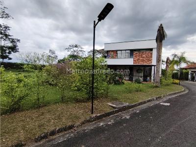 Casa de 3 alcobas en venta en Corregimiento El Caimo, Armenia, 200 m² · foto 2 de 20