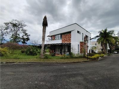 Casa de 3 alcobas en venta en Corregimiento El Caimo, Armenia, 200 m² · foto 4 de 20