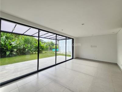 Casa de 3 alcobas en venta en Caimo, Armenia, 179 m² · foto 3 de 20
