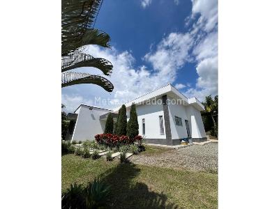 Casa de 4 alcobas en venta en Via El Eden, Armenia, 350 m² · foto 2 de 20