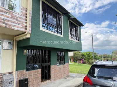 Casa de 3 alcobas en venta en El Recreo, Armenia, 120 m² · foto 2 de 20