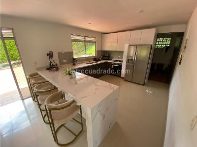 Casa de 4 alcobas en venta en Club Campestre, Armenia · foto 10 de 20