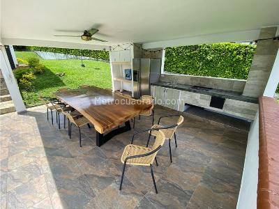 Casa de 4 alcobas en venta en Club Campestre, Armenia · foto 15 de 20