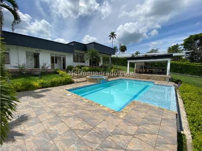 Casa de 4 alcobas en venta en Club Campestre, Armenia · foto 17 de 20