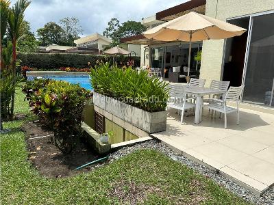 Casa de 3 alcobas en venta en Via Al Caimo, Armenia, 231 m² · foto 18 de 20