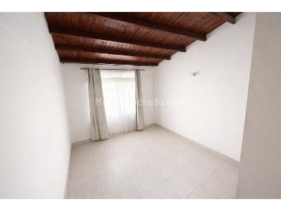 Casa de 4 alcobas en venta en Barrio 60 Casas, Armenia, 110 m² · foto 8 de 13