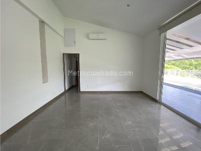 Casa de 4 alcobas en venta en Km 1 5 Via Club Campestre, Armenia · foto 17 de 20