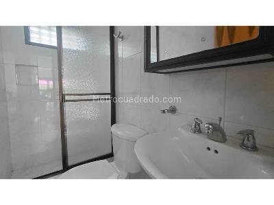Casa de 4 alcobas en venta en Via Barcelona, Armenia, 500 m² · foto 11 de 20