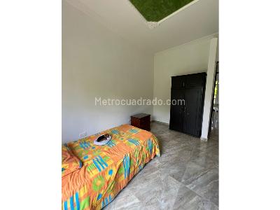 Casa de 5 alcobas en venta en Km 1 5 Via Al Aeropuerto, Armenia, 400 m² · foto 10 de 20