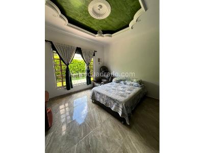 Casa de 5 alcobas en venta en Km 1 5 Via Al Aeropuerto, Armenia, 400 m² · foto 13 de 20