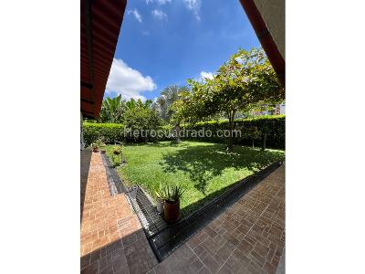 Casa de 5 alcobas en venta en Km 1 5 Via Al Aeropuerto, Armenia, 400 m² · foto 15 de 20