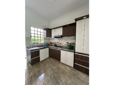 Casa de 5 alcobas en venta en Km 1 5 Via Al Aeropuerto, Armenia, 400 m² · foto 9 de 20