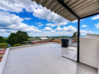 Casa de 4 alcobas en venta en El Recreo, Armenia, 265 m² · foto 14 de 15