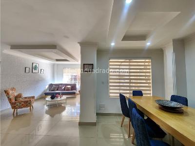 Casa de 3 alcobas en venta en Av 19, Armenia, 145 m² · foto 2 de 19