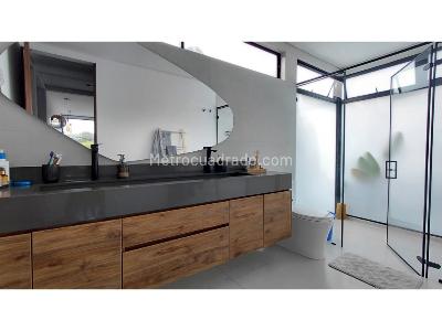 Casa de 3 alcobas en venta en Via Circasia, Armenia · foto 16 de 20