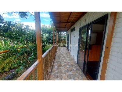 Casa de 3 alcobas en venta en Kilometro 1 Via Armenia, Armenia, 177 m² · foto 11 de 20