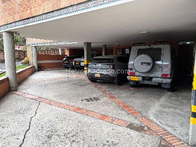 Casa de 3 alcobas en venta en Gratamira, Bogotá, 265 m² · foto 19 de 20