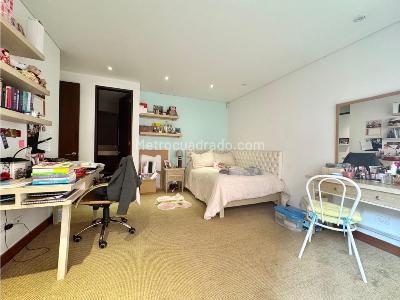 Apartamento en venta en Chico Reservado, Bogotá · foto 13 de 16