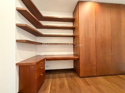 Apartamento en venta en Los Rosales, Bogotá · foto 6 de 14