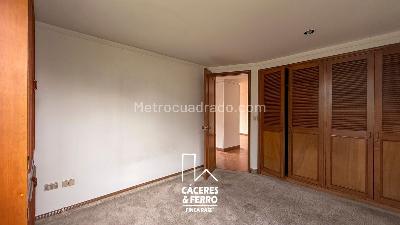 Apartamento de 5 alcobas en venta en Santa Barbara Oriental, Bogotá, 152 m² · foto 6 de 13