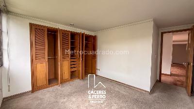 Apartamento de 5 alcobas en venta en Santa Barbara Oriental, Bogotá, 152 m² · foto 8 de 13