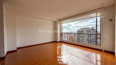 Apartamento de 3 alcobas en arriendo en El Retiro, Bogotá, 238 m² · foto 10 de 20