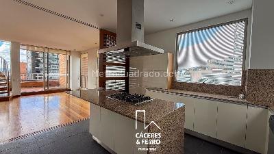 Apartamento de 3 alcobas en arriendo en El Retiro, Bogotá, 238 m² · foto 3 de 20