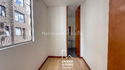 Apartamento de 3 alcobas en arriendo en El Retiro, Bogotá, 238 m² · foto 5 de 20