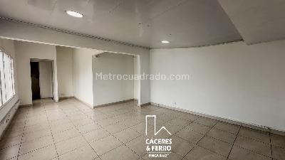 Casa de 1 alcoba en arriendo en Quinta Paredes, Bogotá, 613 m² · foto 4 de 19