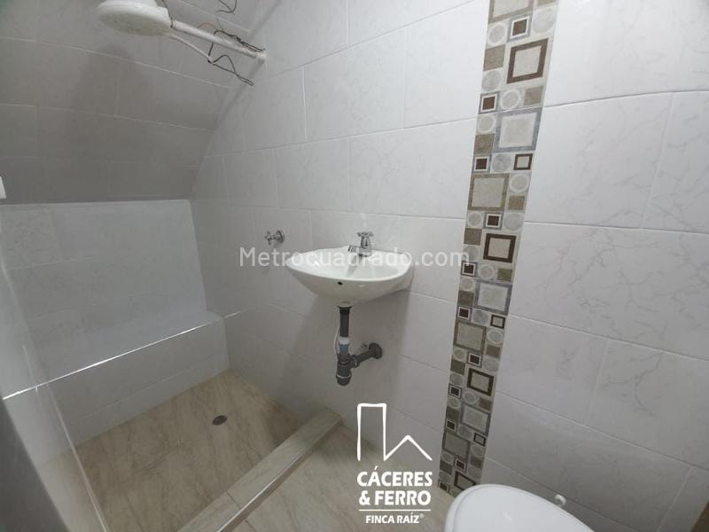 Casa – Bogotá, Mandalay, Localidad Kennedy - Más