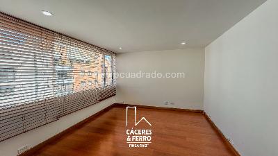 Apartamento de 3 alcobas en venta en Usaquen Santa Barbara Oriental, Bogotá, 154 m² · foto 5 de 20