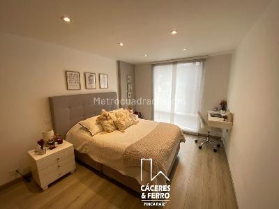 Apartamento de 3 alcobas en venta en Usaquen Santa Barbara Oriental, Bogotá, 167 m² · foto 18 de 20