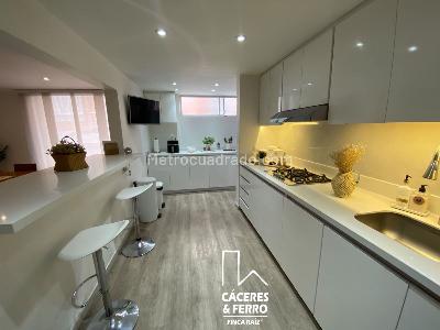 Apartamento de 3 alcobas en venta en Usaquen Santa Barbara Oriental, Bogotá, 167 m² · foto 9 de 20