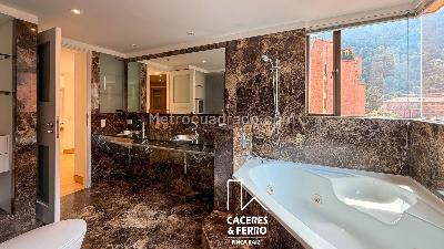 Apartamento de 3 alcobas en arriendo en Chapinero Chico Norte, Bogotá, 270 m² · foto 14 de 20