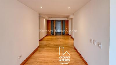 Apartamento de 3 alcobas en arriendo en Chapinero Chico Norte, Bogotá, 270 m² · foto 2 de 20