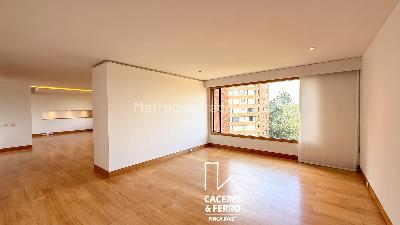Apartamento de 3 alcobas en arriendo en Chapinero Chico Norte, Bogotá, 270 m² · foto 3 de 20