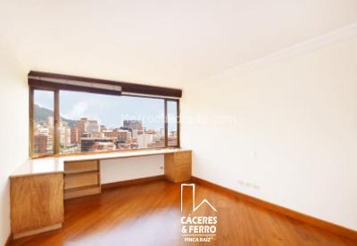 Apartamento de 3 alcobas en venta en Chapinero El Nogal, Bogotá, 446 m² · foto 10 de 18