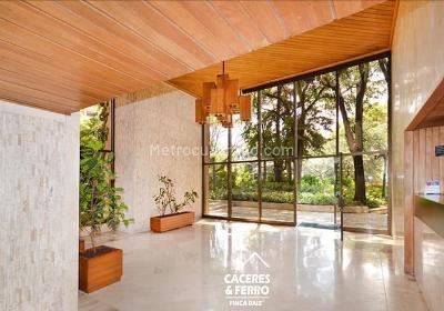 Apartamento de 3 alcobas en venta en Chapinero El Nogal, Bogotá, 446 m² · foto 2 de 18