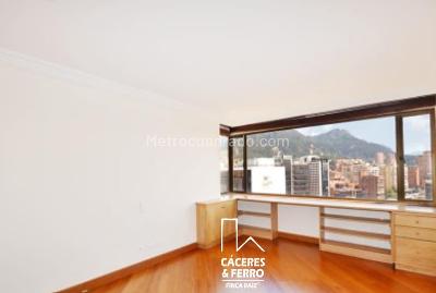 Apartamento de 3 alcobas en venta en Chapinero El Nogal, Bogotá, 446 m² · foto 4 de 18